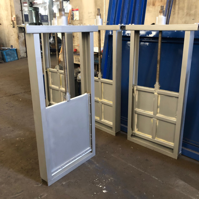 不銹鋼渠道閘門(mén)成品